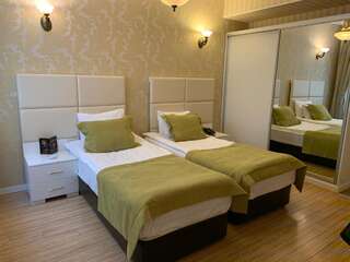 Отель Old Street Boutique Hotel Баку Двухместный номер с 2 отдельными кроватями-5