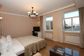 Отель Old Street Boutique Hotel Баку Двухместный номер «Комфорт» с 1 кроватью, вид на море-6